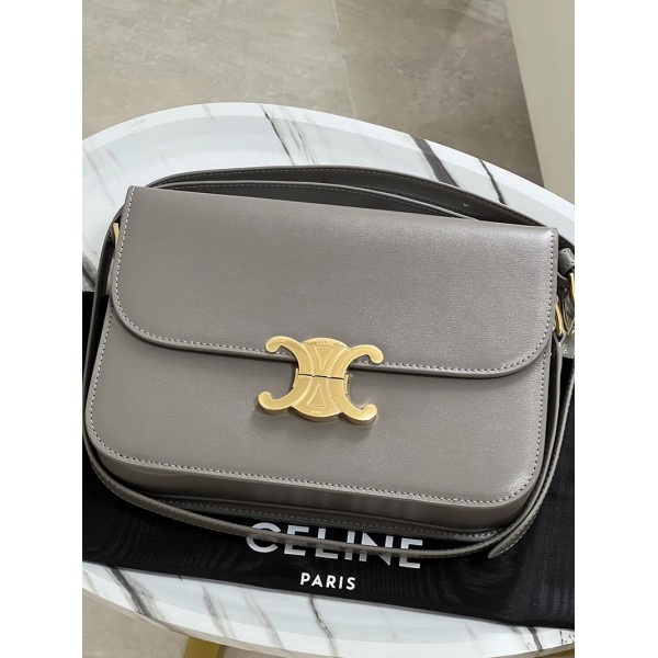 Bag-Celine-082 サイズ  :   22.5 X 16.5 X 7.5cm