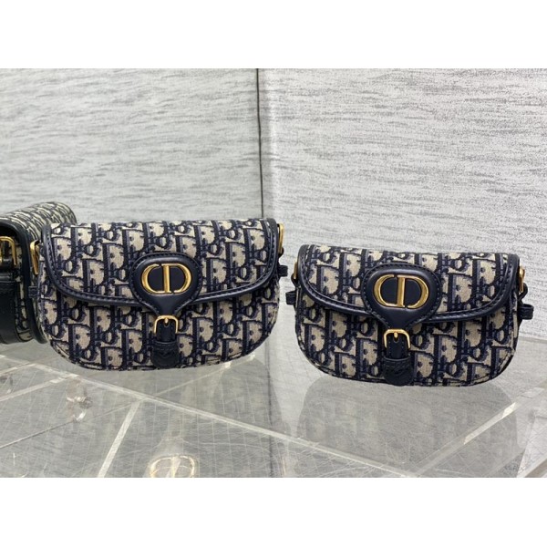 Bag-Dior-001 サイズ  :   17.5 x 11 x 3.5 cm