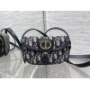 Bag-Dior-001 サイズ  :   17.5 x 11 x 3.5 cm