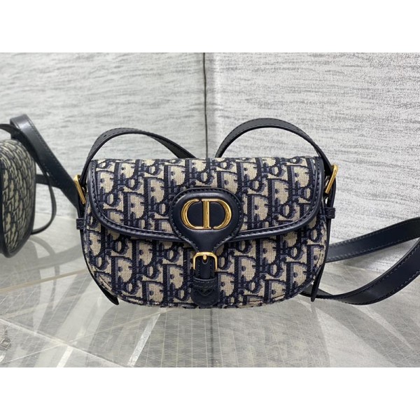 Bag-Dior-002 サイズ  :   21 x 12 x 5.1 cm