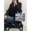 Bag-Dior-029 サイズ  :   26 x 8 x 22cm 