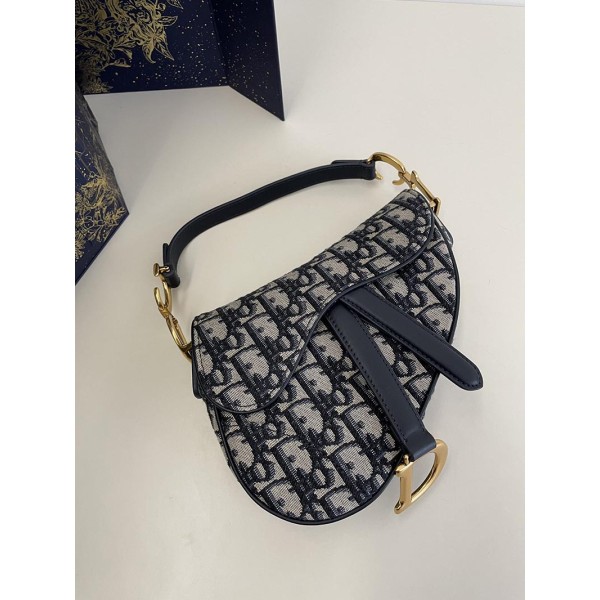 Bag-Dior-077 サイズ  :   19.5 x 6 x 15cm