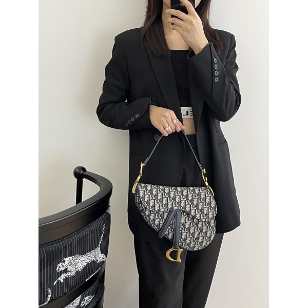 Bag-Dior-078 サイズ  :   25.5 x 6 x 20cm