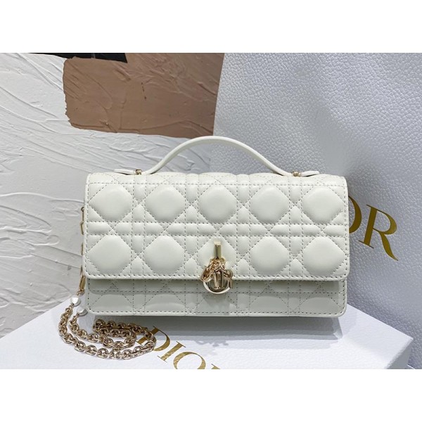 Bag-Dior-094 サイズ  :   21 x 11 x 5cm