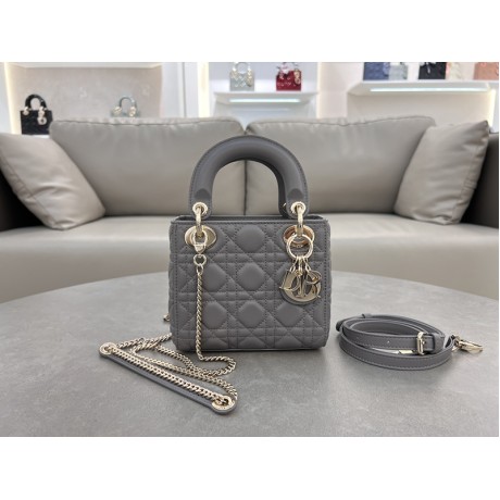 Bag-Dior-134 サイズ  :   17 x 7 x 15cm