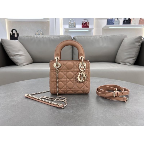 Bag-Dior-136 サイズ  :   17 x 7 x 15cm