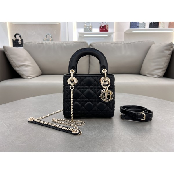 Bag-Dior-139 サイズ  :   17 x 7 x 15cm