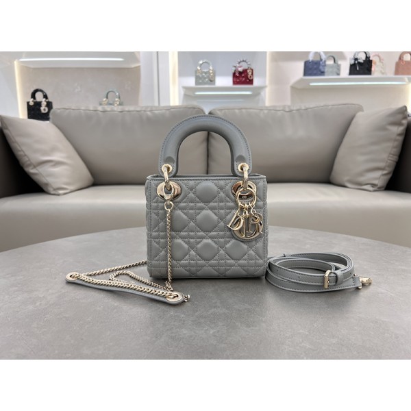 Bag-Dior-141 サイズ  :   17 x 7 x 15cm