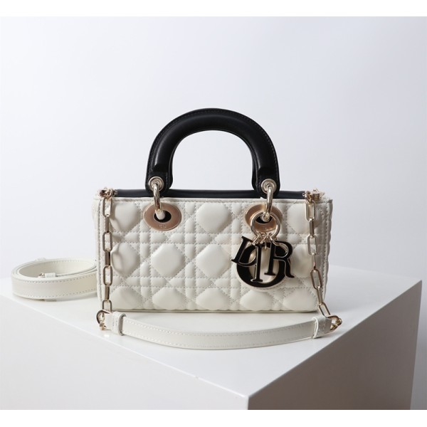 Bag-Dior-166 サイズ  :   22.5 x 12 x 4cm