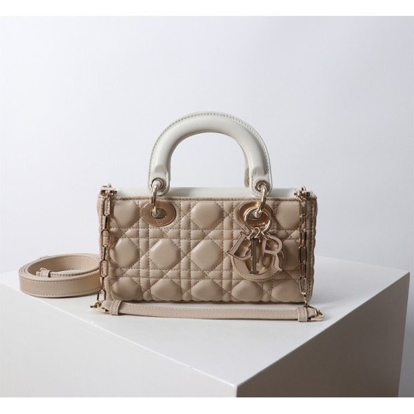 Bag-Dior-168 サイズ  :   22.5 x 12 x 4cm