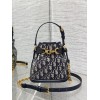 Bag-Dior-175 サイズ  :   17 x 7 x 18cm