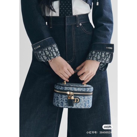 Bag-Dior-202 サイズ  :   16.5 x 8 x 9.5 cm