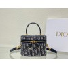 Bag-Dior-203 サイズ  :   16 x 11 x 9.5 cm 