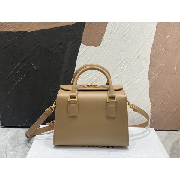 Bag-Dior-206 サイズ  :   19 x 15 x 15cm