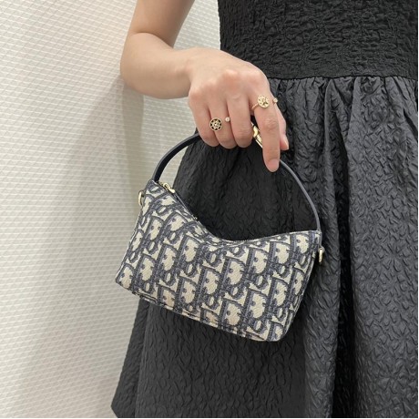 Bag-Dior-236 サイズ  :   15 x 7 x 12cm