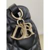 Bag-Dior-250 サイズ  :   23 x 13 x 24cm