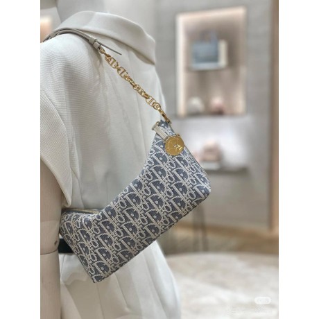 Bag-Dior-256 サイズ  :   28.5 x 10 x 14.5cm