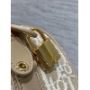 Bag-Dior-282 サイズ  :   20.5 x 13.5 x 12cm 