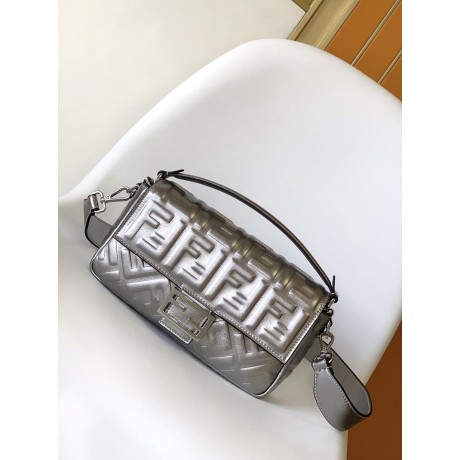 Bag-Fendi-008 サイズ  :   26x5x15 cm