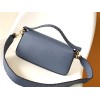 Bag-Fendi-010 サイズ  :   27x6x15cm