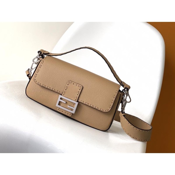 Bag-Fendi-011 サイズ  :   27x6x15cm