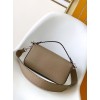 Bag-Fendi-016 サイズ  :   27x6x15cm 