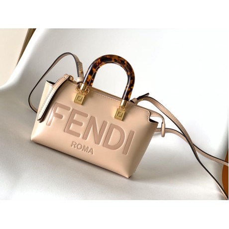 Bag-Fendi-034 サイズ  :   17x8x9cm