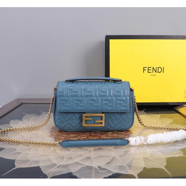 Bag-Fendi-035 サイズ  :   24x7x13cm