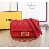 Bag-Fendi-037 サイズ  :   24×7×13cm 