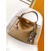 Bag-Fendi-063 サイズ  :   33x10x25.5cm