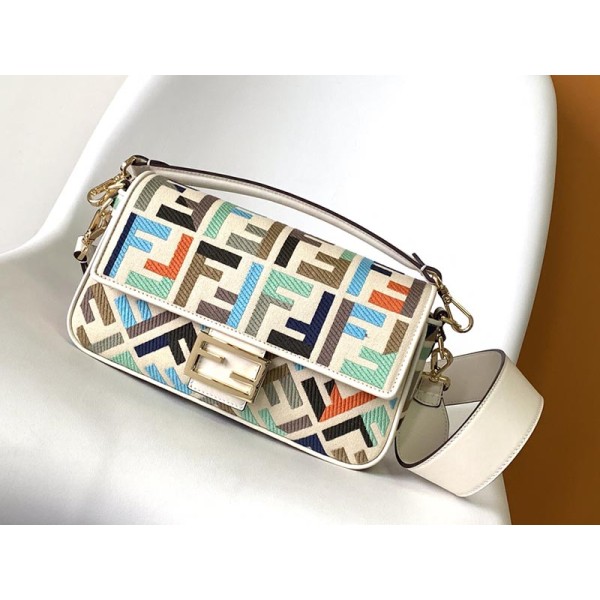 Bag-Fendi-077 サイズ  :   27x6x15cm