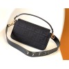 Bag-Fendi-079 サイズ  :   27x6x15cm
