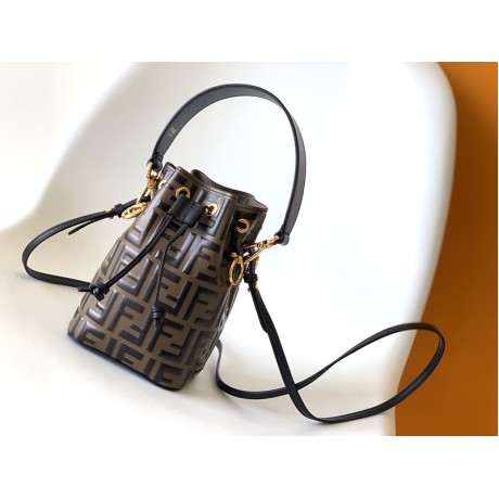 Bag-Fendi-081 サイズ  :   18.5x12x10cm 