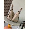Bag-Loe-025 サイズ  :   30 x25 x14 cm