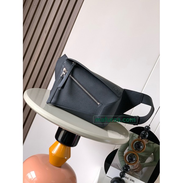 Bag-Loe-105 サイズ  :   24 x16 x10.5 cm