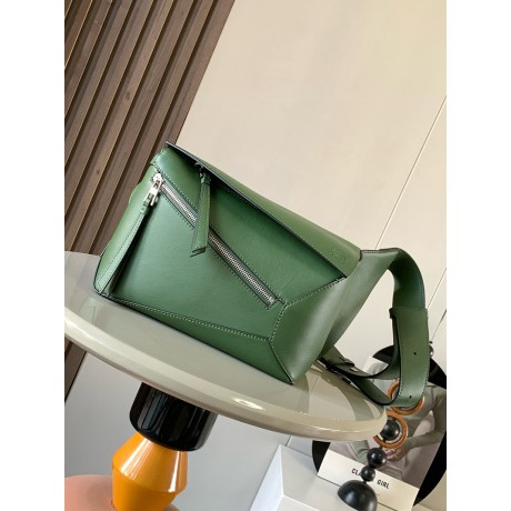 Bag-Loe-109 サイズ  :   24 x16 x10.5 cm
