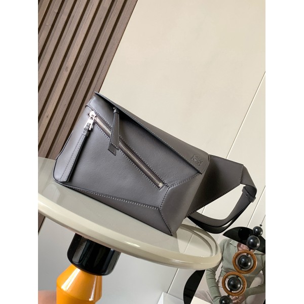 Bag-Loe-110 サイズ  :   24 x16 x10.5 cm