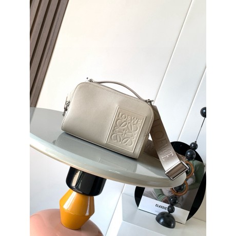 Bag-Loe-126 サイズ  :   18 x13 x8.5 cm