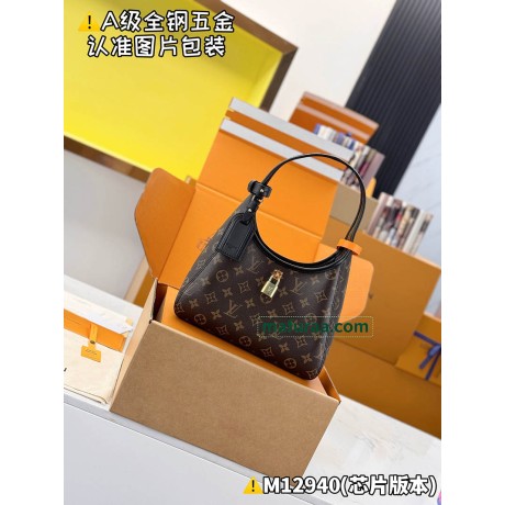 M12940  Bag-Lvbag-047 サイズ  :   15 x 12 x 28 cm