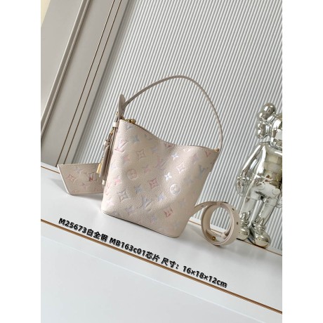 M25673 Bag-Lvbag-108 サイズ  :   16 x 18 x 12 cm 