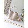 M25673 Bag-Lvbag-108 サイズ  :   16 x 18 x 12 cm 