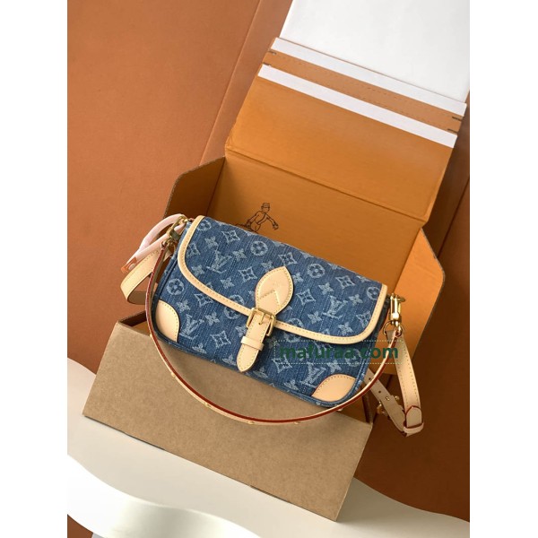 M13070  Bag-Lvbag-119 サイズ  :   15x9x24CM