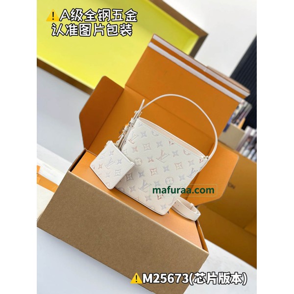M25673  Bag-Lvbag-133 サイズ  :   18 x 12 x 16 cm