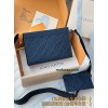 M81115 Bag-Lvbag-143 サイズ  :   14.5 x 4.5 x 22 cm