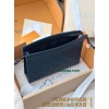 M81115 Bag-Lvbag-143 サイズ  :   14.5 x 4.5 x 22 cm