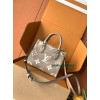 M47054 Bag-Lvbag-166 サイズ  :   18 x 15 x 8.5 cm