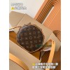 M45578  Bag-Lvbag-169 サイズ  :   17.0 x 18.0 x 7.0 cm
