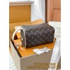 M83112  Bag-Lvbag-237 サイズ  :   13 x 12 x 23 cm 