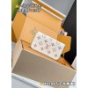 M82047  Bag-Lvbag-308 サイズ  :   21 x 12 x 3 cm