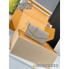 M82609  Bag-Lvbag-311 サイズ  :   21 x 12 x 3 cm